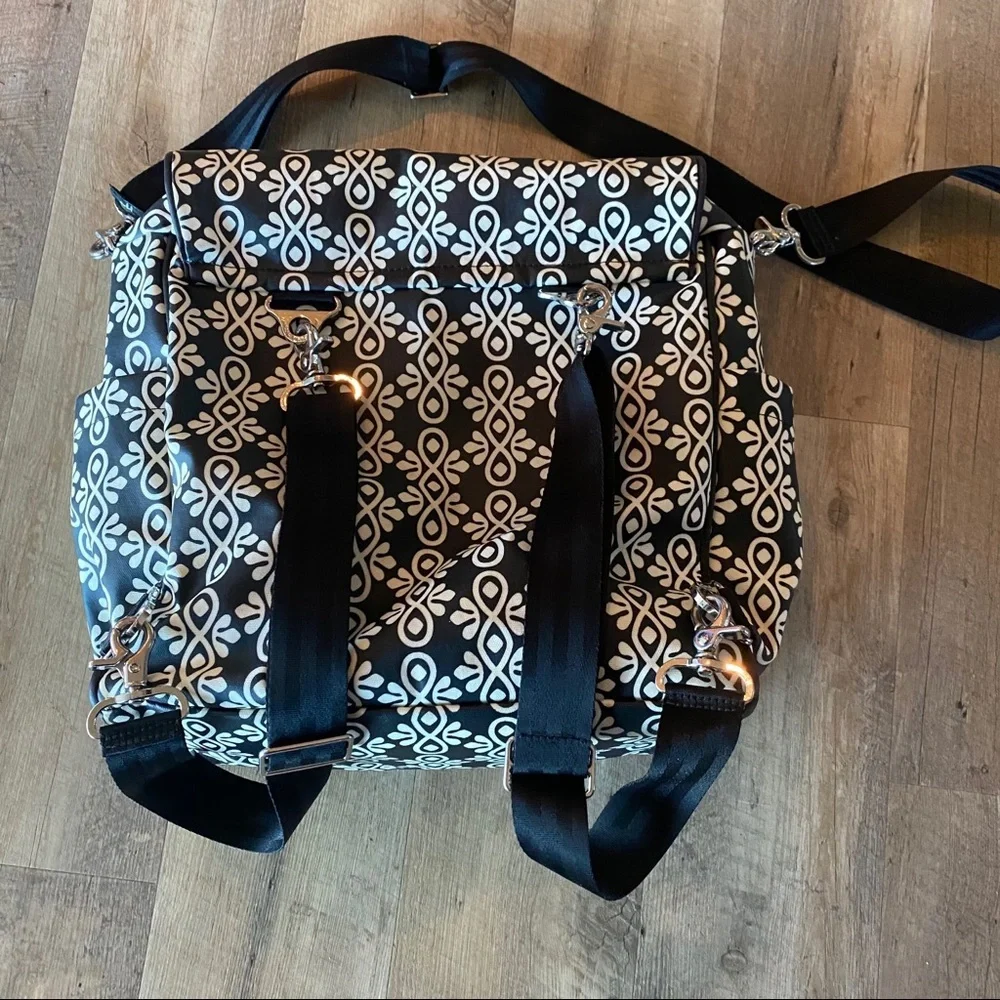 Like new Petunia Pickle Bottom Diaper Bag